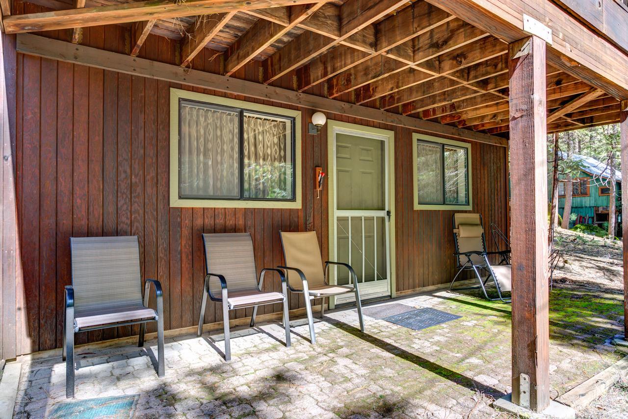 1s Cecils Chalet *