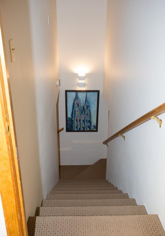 1s Cecils Chalet *